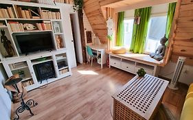 Apartament Gościnny Domek Na Drzewie